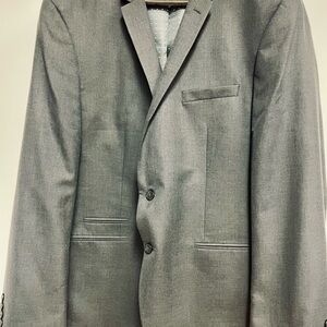 Modern Gray Single-Breasted Suit with Notched Lapel